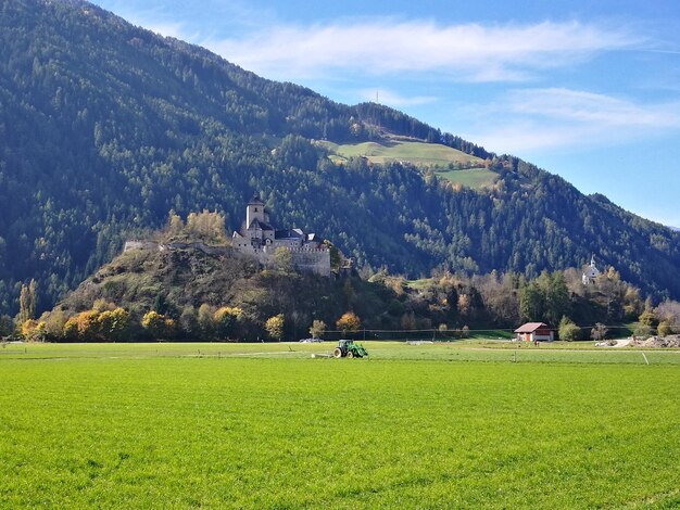 Photo vue panoramique d'un champ agricole contre le ciel