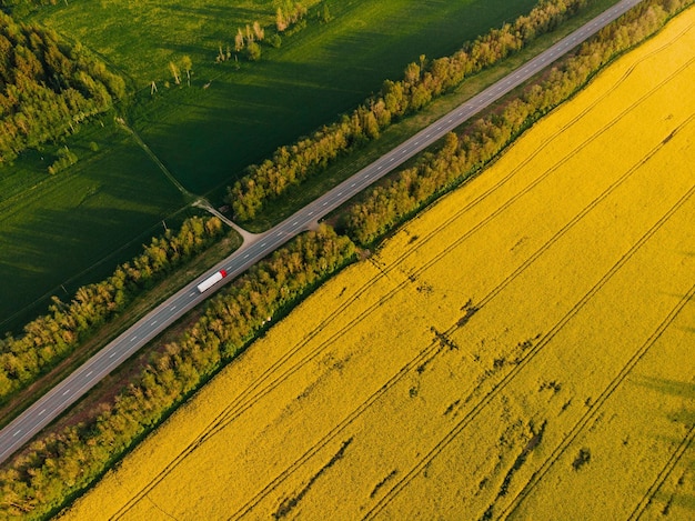 Photo vue panoramique d'un champ agricole