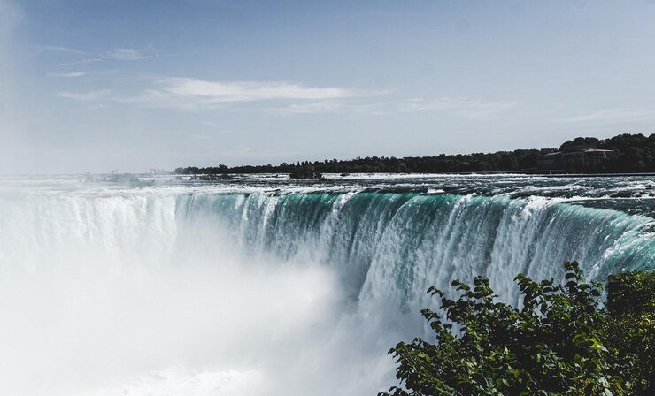 Photo vue panoramique des chutes du niagara contre le ciel