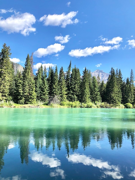 Photo vue panoramique du lac contre le ciel