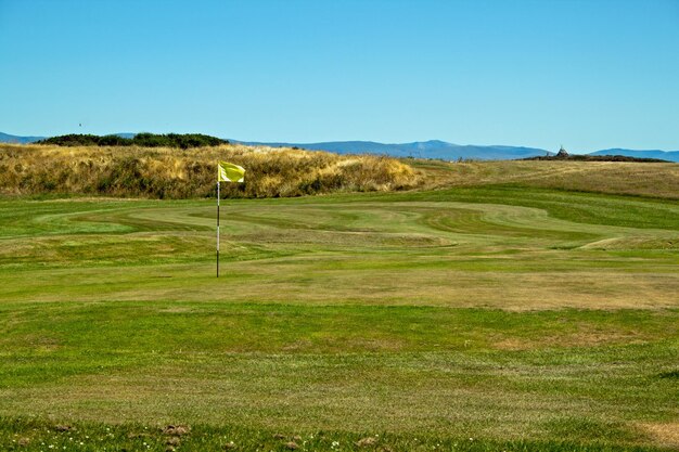 Photo vue panoramique du terrain de golf contre le ciel