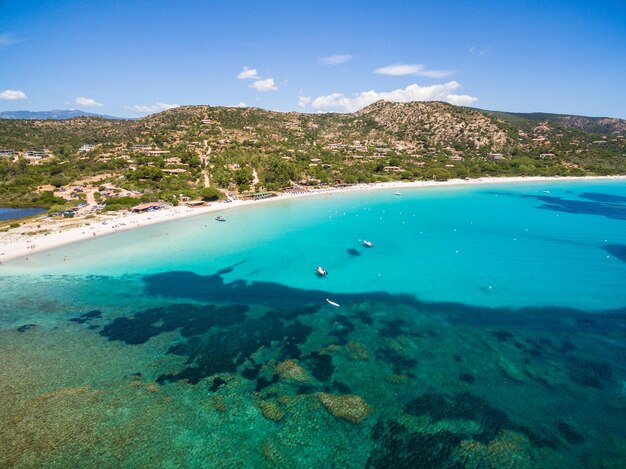 Photo vue panoramique de la mer sur le ciel bleu