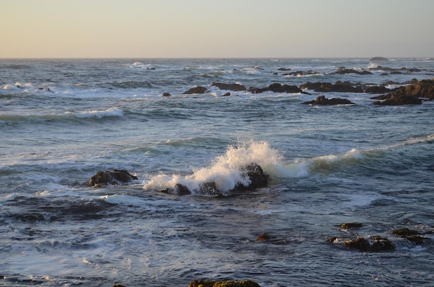 Photo vue panoramique de la mer sur un ciel dégagé