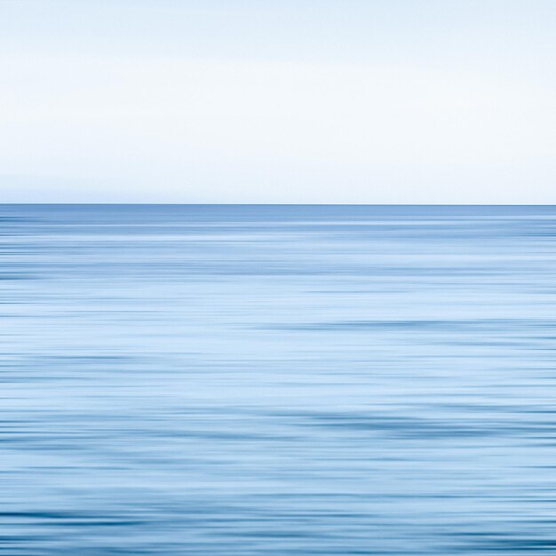 Photo vue panoramique de la mer sur un ciel dégagé