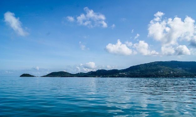 Vue panoramique de la mer contre le ciel