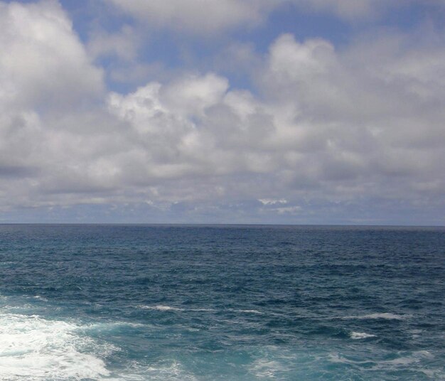 Photo vue panoramique de la mer contre le ciel