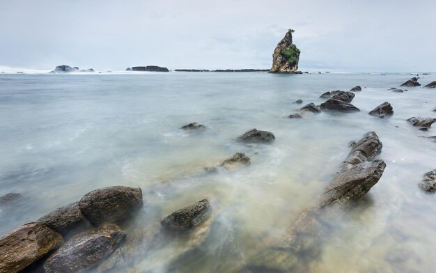 Vue panoramique de la mer contre le ciel