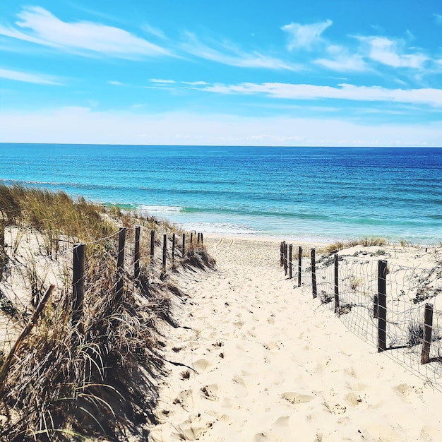 Vue panoramique de la mer contre le ciel