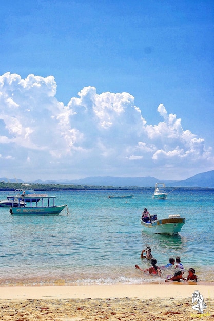 Vue panoramique de la mer contre le ciel