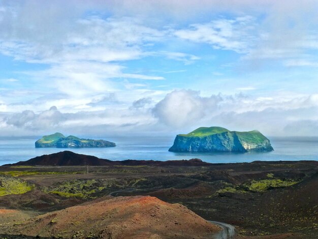 Photo vue panoramique de la mer et des îles contre le ciel