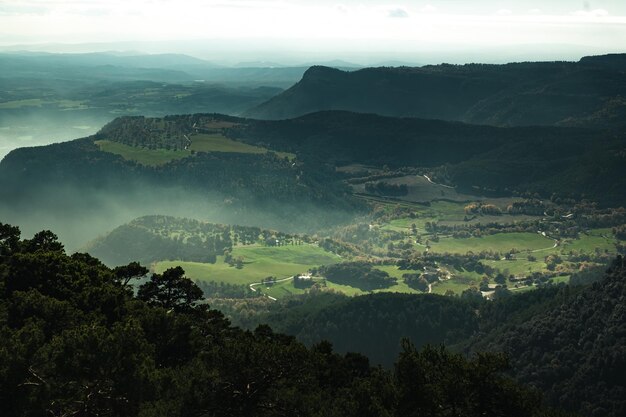 Vue panoramique des montagnes contre le ciel