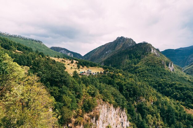 Photo vue panoramique des montagnes contre le ciel