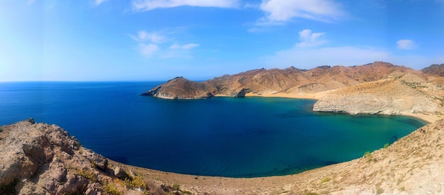 Photo vue panoramique sur la plage de charrana à nador (maroc)