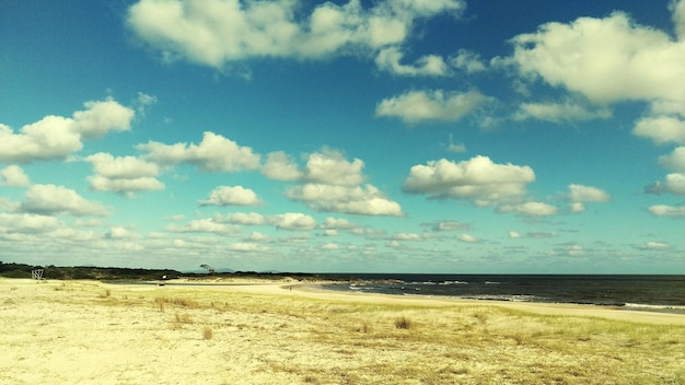 Photo vue panoramique de la plage contre le ciel