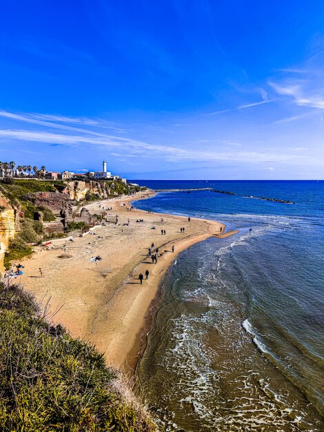 Vue panoramique de la plage contre le ciel