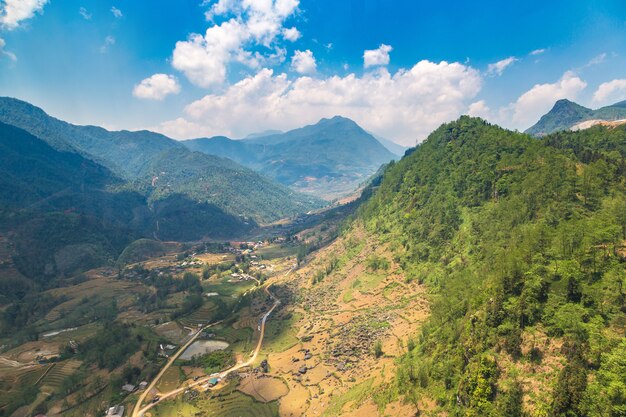 Vue panoramique de la rizière en terrasse à Sapa, Lao Cai, Vietnam