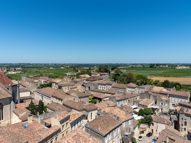 Vue panoramique de Saint Emilion près de Bordeaux en France