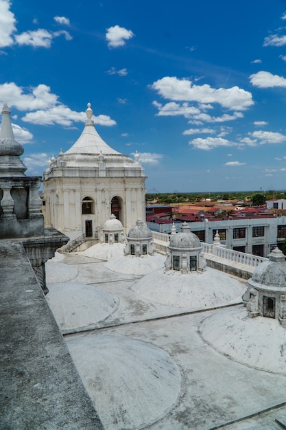 Vue panoramique sur le toit de la cathédrale de Leon, Nicaragua