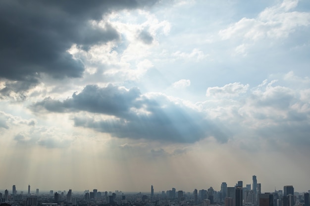 Vue panoramique sur la ville moderne de Bangkok