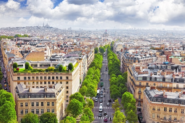 Vue de Paris depuis l'Arc de Triomphe. .Paris. La France.