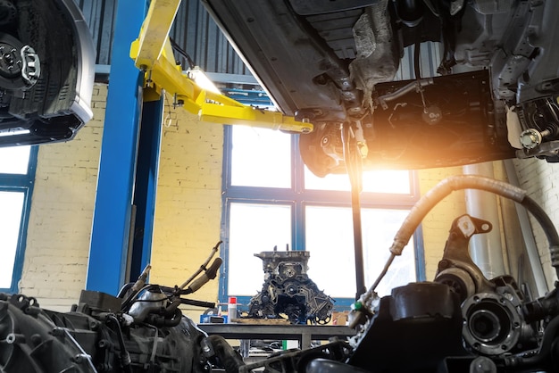 Photo vue de la partie de la machine à travers la fenêtre de la voiture