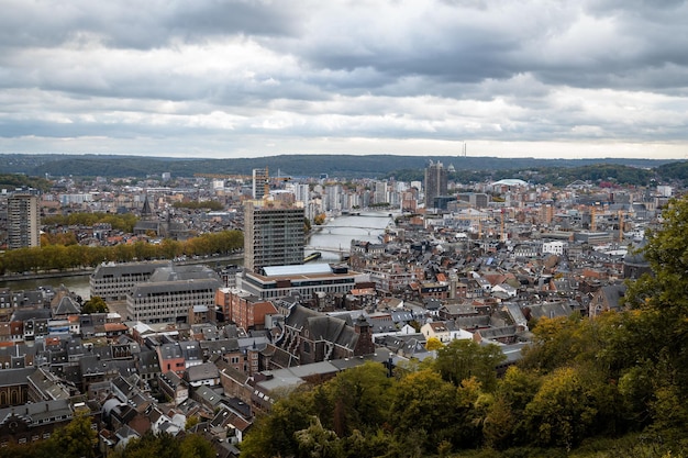 Photo vue paysage sur le centre de la ville de liège belgique