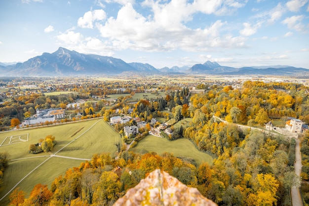 Vue paysage sur les environs de la ville de Salzbourg