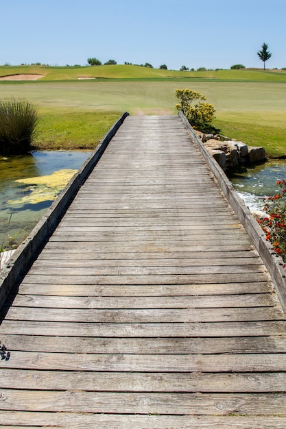 Vue de paysage d&#39;un parcours de golf dans l&#39;Algarve.