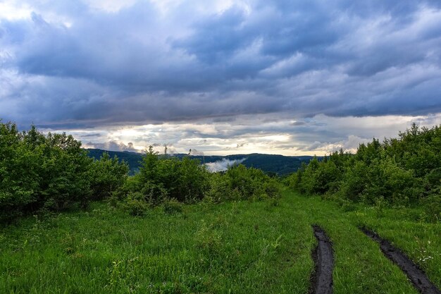 Vue sur le plateau de LagoNaki à Adygea Les montagnes du Caucase Russie 2021