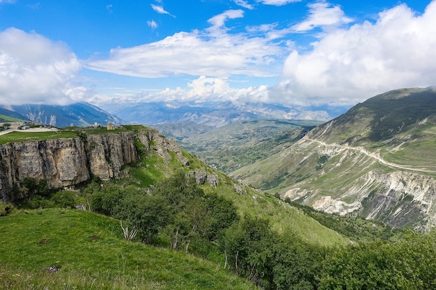 Vue sur le plateau de Matlas district de Khunzakhsky Daghestan Russie 2021