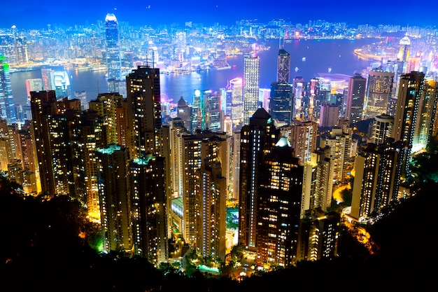 La vue la plus célèbre de Hong Kong au crépuscule.