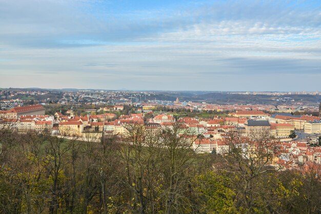 Vue de Prague depuis la colline de Petrin