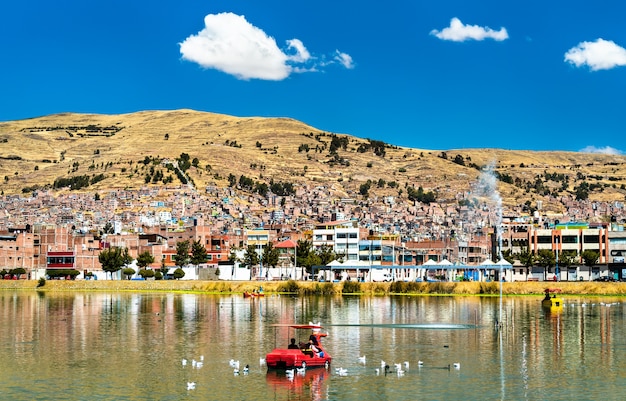 Vue De Puno Du Lac Titicaca Au Pérou