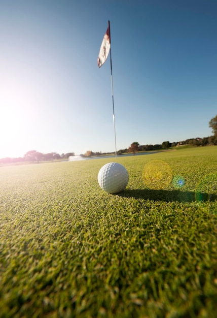 Vue rapprochée d'une balle de golf