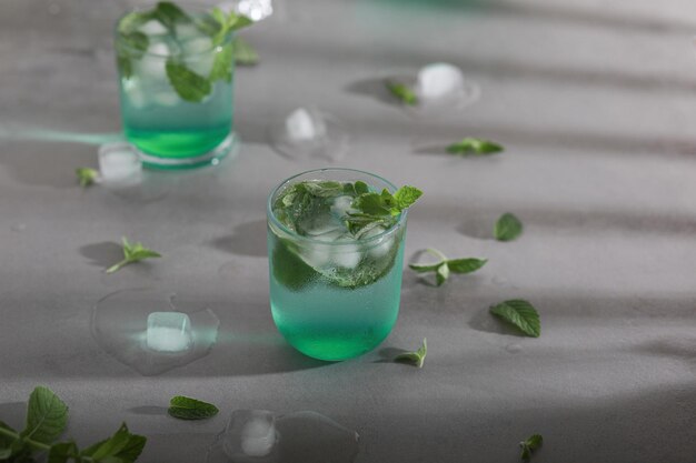 Vue rapprochée de la boisson sur la table