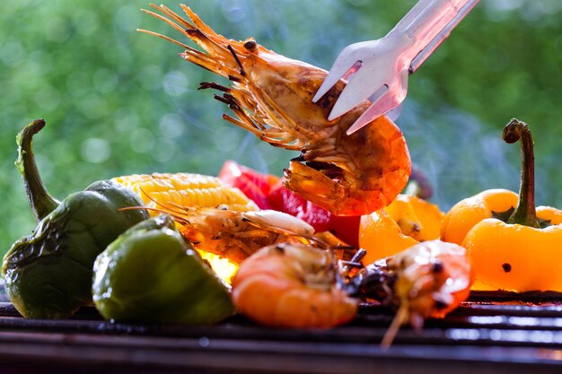 Photo vue rapprochée d'un crabe au barbecue