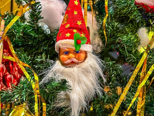 Vue rapprochée de la décoration de Noël sur l'arbre de Noël