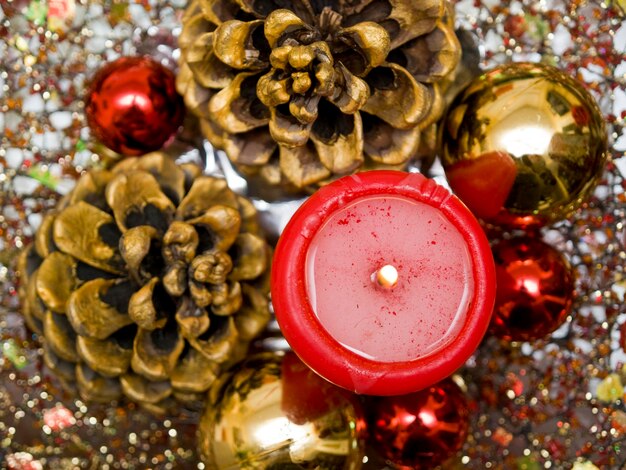 Photo vue rapprochée de la décoration de noël sur la table