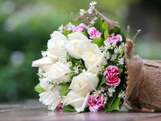 Photo vue rapprochée du bouquet de roses