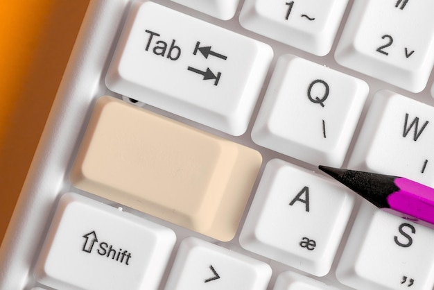 Vue rapprochée du clavier d'ordinateur