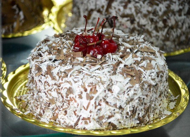 Photo vue rapprochée du gâteau sur la table