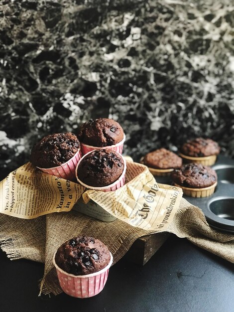 Photo vue rapprochée du gâteau sur la table