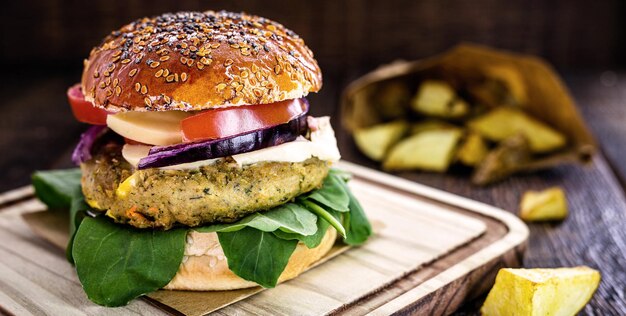 Vue rapprochée du hamburger sur la table