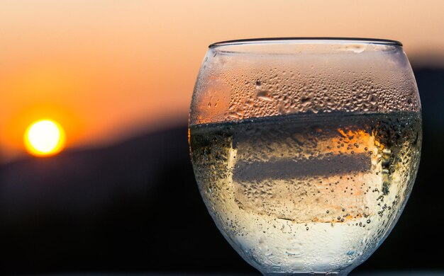 Vue rapprochée du verre de bière