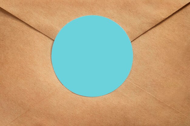 Vue rapprochée de l'enveloppe scellée