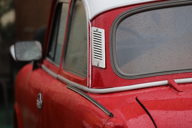 Vue rapprochée de la fenêtre de la voiture