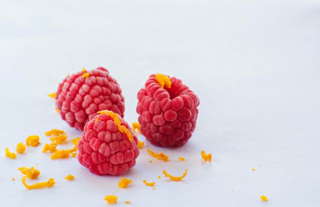 Photo vue rapprochée des fruits sur fond blanc