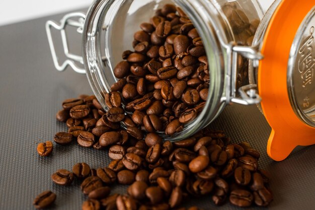 Photo vue rapprochée des grains de café dans un pot