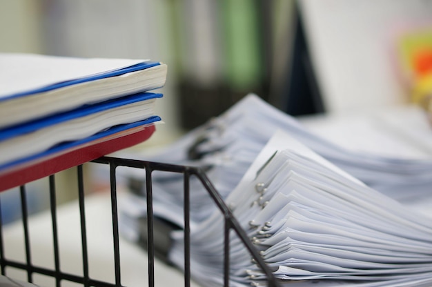 Photo vue rapprochée des livres sur la table