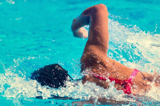 Photo vue rapprochée de la natation